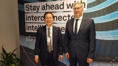 وزير البترول يبحث مع مؤسسة النفط الوطنية الكورية تنفيذ مشروعات تجارة وتداول الزيت الخام والغاز الطبيعي