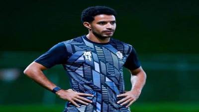 رسميا .. الزمالك يعلن تجديد عقد عمر جابر لمدة موسمين