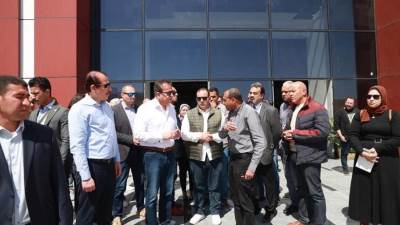 نائب رئيس مجلس الوزراء وزير الصحة يتفقد مشروع إنشاء مجمع المعامل المركزية بمدينة بدر 