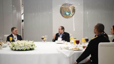 الرئيس السيسي يؤكد خلال زيارته لأكاديمية الشرطة أهمية التطوير المستمر في مؤسسات الدولة