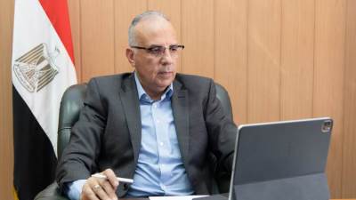 سويلم: ضرورة إلتزام كل إدارة رى بالحصص المائية المقررة لها