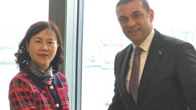 قنصل عام مصر بهونج كونج يشيد بتطور العلاقات التجارية والاقتصادية بين الجانبين