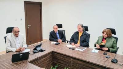 نائب وزير الاسكان يناقش مع ممثلي البنك الدولي سبل التعاون بالمشروعات المستقبلية