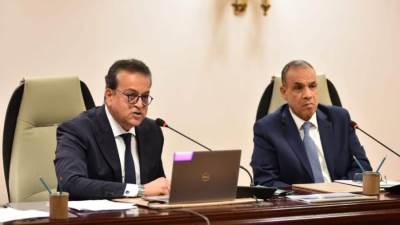 اجتماع حول إعادة تأهيل القطاع الصحي بقطاع غزة