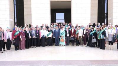 "الوزير" يشهد احتفالية وزارتي النقل والصناعة للامهات المثاليات لعام 2025 ويكرّم 52 سيدة