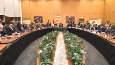 وزير الإسكان يعقد اجتماعه الدوري مع أعضاء مجلسي "النواب والشيوخ"