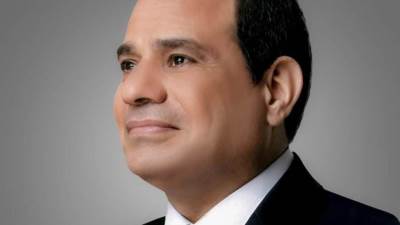 الرئيس السيسي يتفقد ضريح السيدة نفيسة والمقصورة والساحات والطرق المؤدية للمسجد