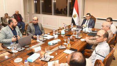 وزير الإسكان يتابع استعدادات تنفيذ المشروعات السكنية الجديدة خلال الفترة المقبلة