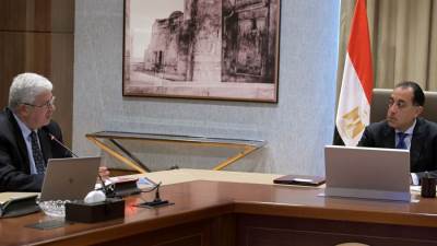 رئيس الوزراء يُتابع الموقف المالي لمشروعات التعليم العالي التي تنفذها الهيئة الهندسية