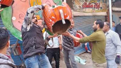 محافظة الجيزة تزيل منطقة ملاهى مقامة بالمخالفة منذ سنوات فى بولاق الدكرور