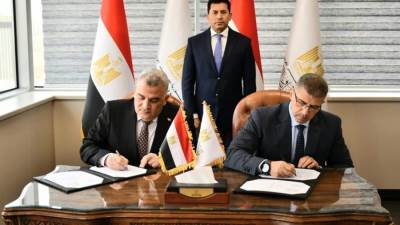  وزير الشباب والرياضة يشهد توقيع بروتوكول تعاون بين الوزارة وجهاز حماية وتنمية البحيرات والثروة السمكية