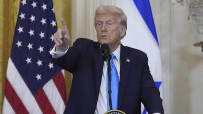 البيت الأبيض: ترامب يدعم "استئناف العمليات المميتة" في غزة