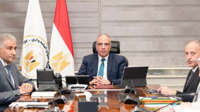 سويلم يتابع موقف المشروعات التنموية اعتماداً على مياه الصرف الزراعى المعالجة فى الدلتا الجديدة وشمال ووسط سيناء