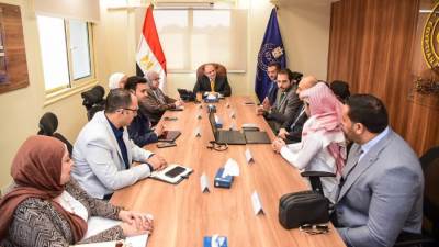  رئيس هيئة الدواء يبحث سبل تعزيز الاستثمار الدوائي مع شركتي "بدائل" و"البترجي" السعوديتين