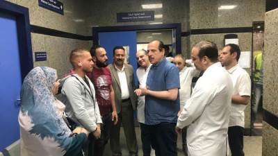 نائب وزير الصحة يجرى زيارة ميدانية لعددٍ من المستشفيات ومنشآت الرعاية الأولية بمحافظة أسيوط