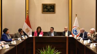 وزير الصحة يترأس الاجتماع الثالث للجنة الاستشارية العليا للتنمية البشرية بحضور وزير والتعليم