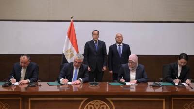 رئيس الوزراء يشهد توقيع عقد إنشاء مجمع شين فينج (Xin Feng) المتكامل للصناعات المعدنية داخل "اقتصادية قناة السويس"