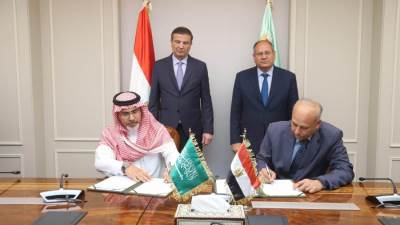  وزير الزراعة يشهد توقيع اتفاق مصري سعودي لإنتاج المحسنات والمخصبات الزراعية في النوبارية