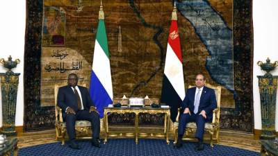 الرئيس السيسي يستقبل رئيس سيراليون بقصر الاتحادية