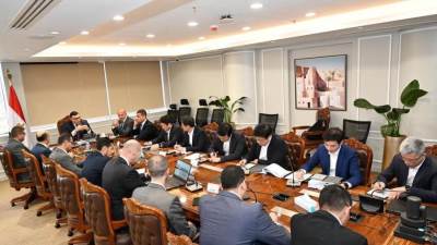 وزير الإسكان يتابع موقف منطقة الأعمال المركزية بالعاصمة الإدارية