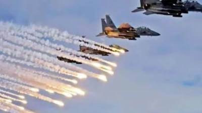 الطيران الأمريكى يشن أكثر من 30 غارة على مواقع حوثية فى صنعاء والجوف وصعدة