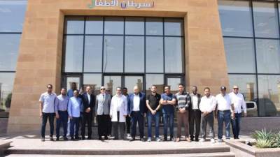 محافظ الأقصر: مستشفى شفاء الأورمان لعلاج الأورام بالمجان هي نموذج متكامل يحتذى به فى الانضباط