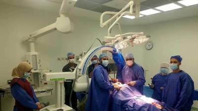 إجراء جراحات دقيقة في العمود الفقري بمستشفى العدوة بالمنيا عقب افتتاحه بيومين