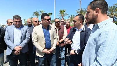 وزير الإسكان يتفقد مشروعات رفع كفاءة الكباري والمسطحات الخضراء ويتابع أعمال تطوير المداخل والبوابات بمارينا