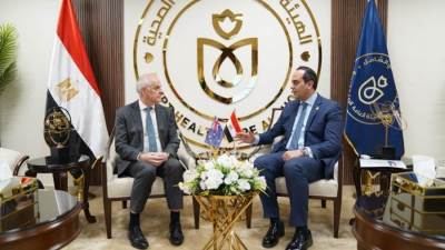  رئيس هيئة الرعاية الصحية يلتقي سفير استراليا لدي مصر ويبحثا سبل تعزيز التعاون بين الجانبين