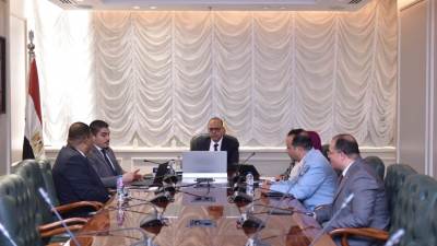  وزير العمل يستقبل مدير الأكاديمية العربية السعودية لبحث التعاون وتأهيل الشباب لسوق العمل