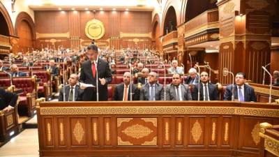 رئيس الشيوخ يرفع الجلسة العامة بعد إحالة دراسة برلمانية لرئيس الجمهورية