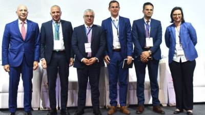 عقد جلسة "الهيدروجين الأخضر والطاقة المتجددة في مصر: آفاق الاستثمار للشركات الفرنسية"