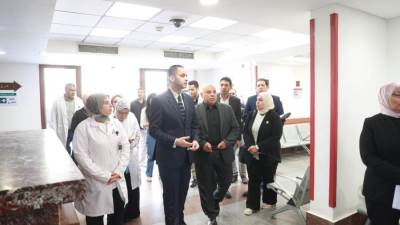 نائب وزير الصحة يقوم بجولة مفاجئة في المركز التخصصي لطب الأسنان والمجالس الطبية المتخصصة