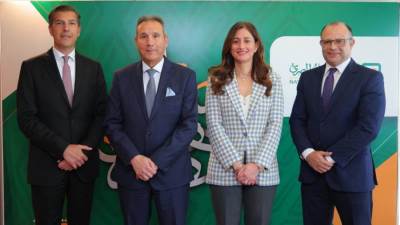 البنك الأهلي الأول في السوق المصرية كوكيل للتمويل وبنك المستندات للقروض المشتركة