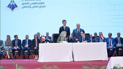 رئيس جامعة القاهرة يوقع 6 مذكرات تفاهم مع جامعات ومعاهد فرنسية