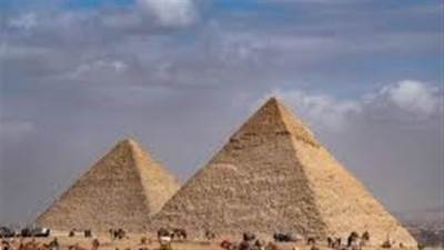 بدء التشغيل التجريبى لبوابات دخول الأهرامات من طريق الفيوم