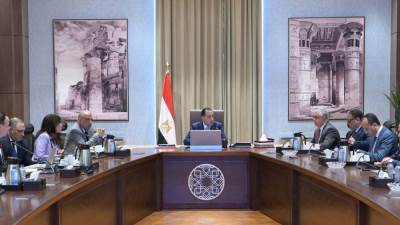 رئيس الوزراء يتابع موقف مشروعات إنتاج الهيدروجين الأخضر
