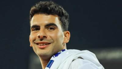 زيزو ينفي توقيعه لأي ناد ويوجه رسالة لمجلس الزمالك: مستني رد النادي لحد آخر يوم في الكونفدرالية