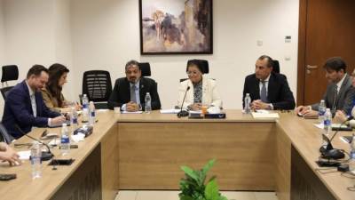 "الصحة" تبحث مع "ميديف الدولية" تعزيز الشراكة الصحية بين القاهرة وباريس