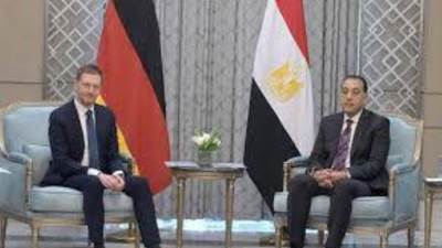 رئيس الحكومة يلتقى رئيس وزراء ولاية ساكسونيا الحرة الألمانية لبحث التعاون