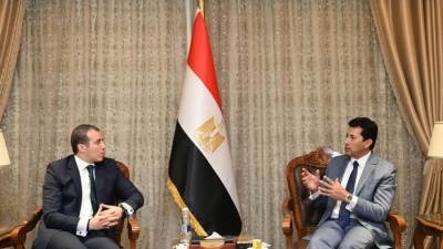 وزير الرياضة يلتقي رئيس هيئة الإسعاف المصرية لبحث سبل التعاون المشترك