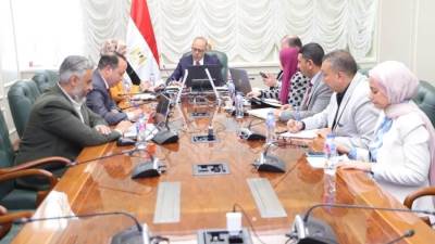 وزير العمل يوجه بضم 4 مراكز تدريبية و 65 مهنة جديدة إلى المنظومة