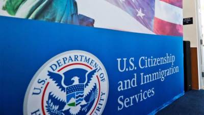 "واشنطن بوست": عزم إدارة ترامب مراقبة المهاجرين على مواقع التواصل يهدد حرية التعبير