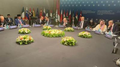 وزير الخارجية والهجرة يشارك في اجتماع اللجنة الوزارية العربية الإسلامية حول غزة