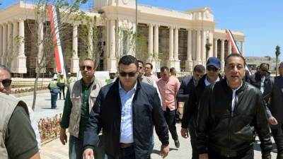 رئيس الوزراء يتفقد "المدينة التراثية".. وتم التعاقد مع شركات عالمية لإدارة الشقق الفندقية بالمشروع