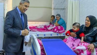 محافظ الإسكندرية يطمئن على الحالة الصحية للأطفال المصابين بعقار اللبان المنهار