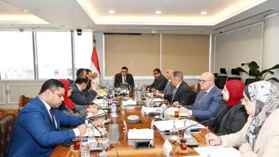 وزير الإسكان يستعرض مقترح اللائحة التنظيمية للهيئة العامة للتنمية السياحية