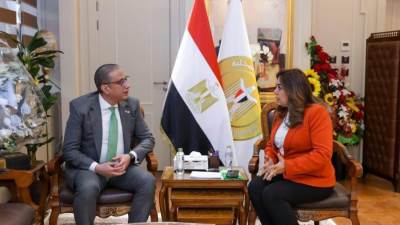 وزيرة التنمية تتابع مع محافظ الفيوم جهود تحسين الخدمات للمواطنين وتنفيذ المشروعات التنموية
