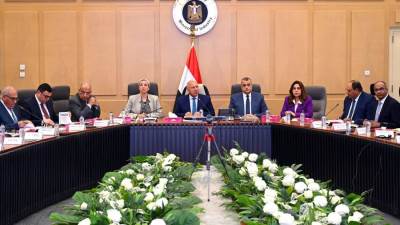 وزير الصناعة والنقل يترأس الاجتماع الحادي والعشرين للمجموعة الوزارية للتنمية الصناعية