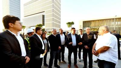 وزير الإسكان يختتم جولته اليوم بتفقد منطقة الأعمال المركزية والحي السكني الخامس R5 بالعاصمة الإدارية الجديدة